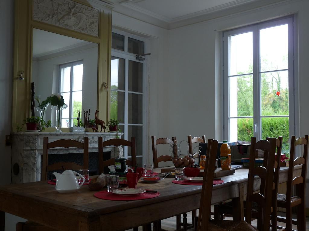 Le Betrot Bed & Breakfast Estissac Luaran gambar
