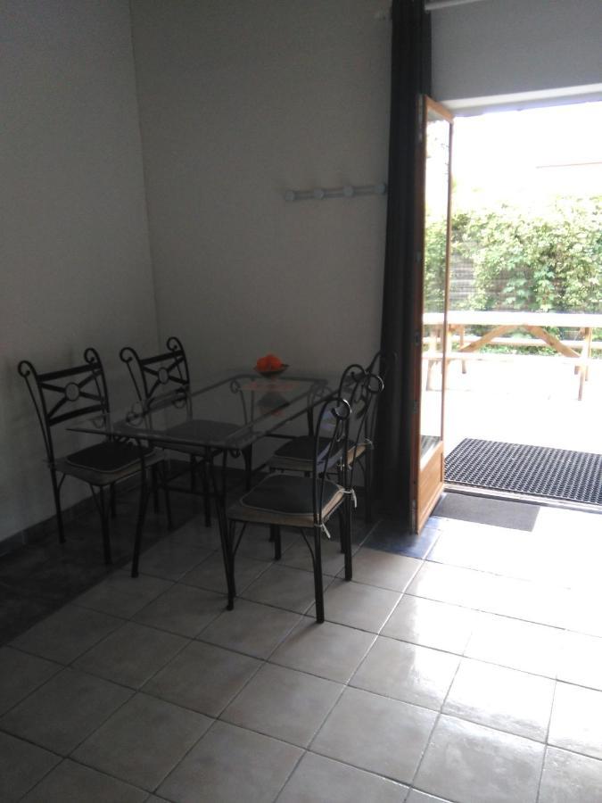 Le Betrot Bed & Breakfast Estissac Luaran gambar